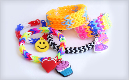 Complete Kit of 1200 Premium Coloured Loom Bands