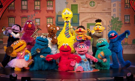 Sesame Street Live Elmo Makes Music